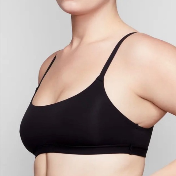 SKIMS FITS EVERYBODY SCOOP BRALETTE NWOT size S ONYX - Picture 4 of 7